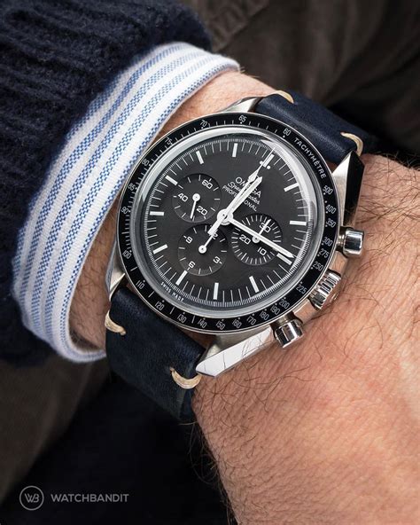 omega speedmaster pro with back leather strap|Omega Speedmaster strap size.